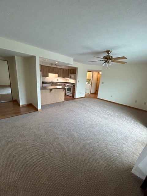 Living to kitchen - 510 Clubhouse Dr