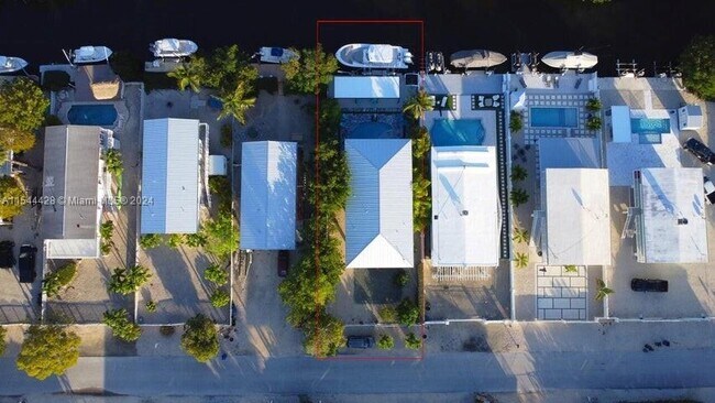 Foto del edificio - 216 La Paloma Rd