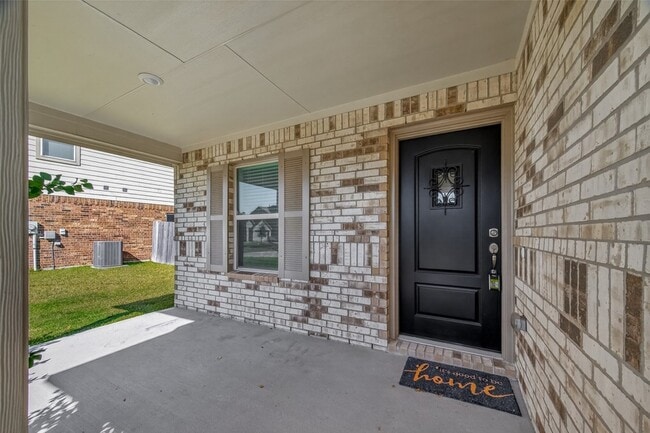 Building Photo - 1010 Schooner St