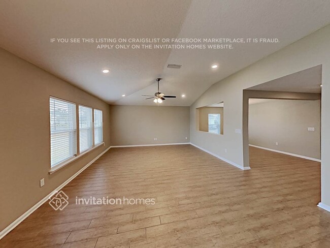 Foto del edificio - 78 Fallen Oak Tr