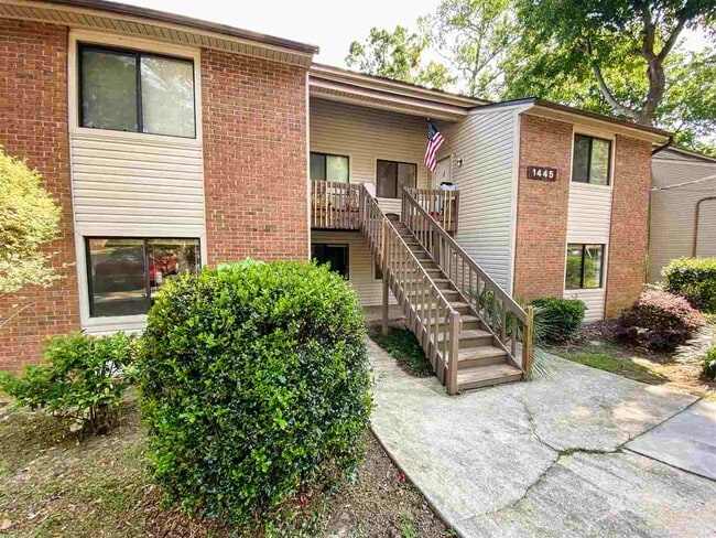Building Photo - 1445 Willow Bend Way