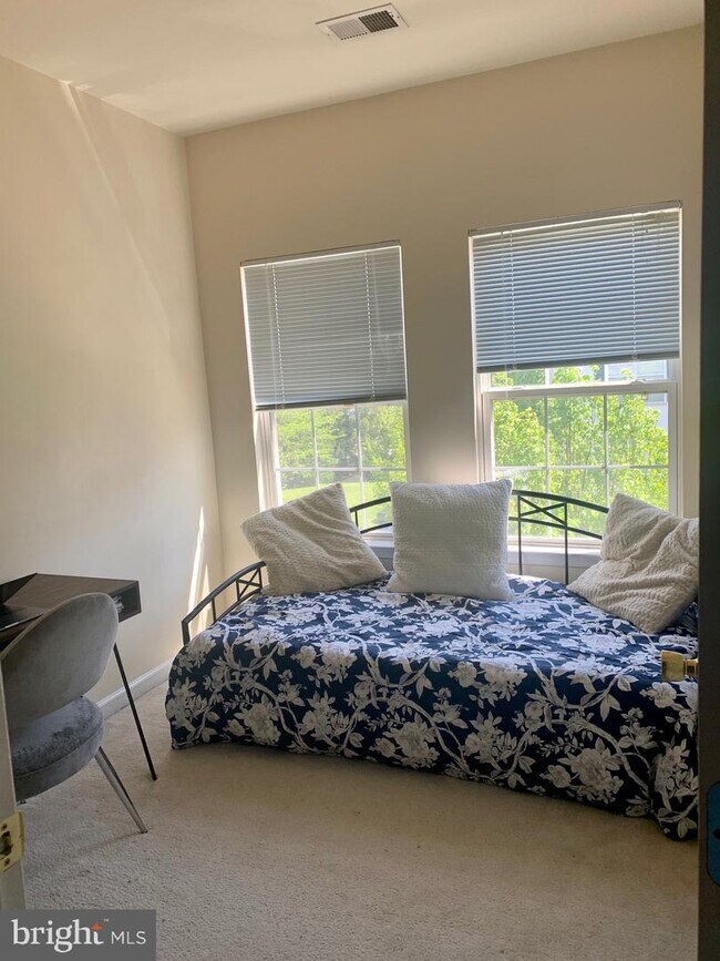 Foto del edificio - 11564 Cavalier Landing Ct