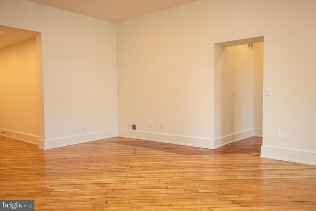 Foto del edificio - 71 S Main St