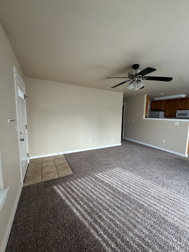 Foto del edificio - 2 Bedroom 2 Bath Townhouse in Ashland