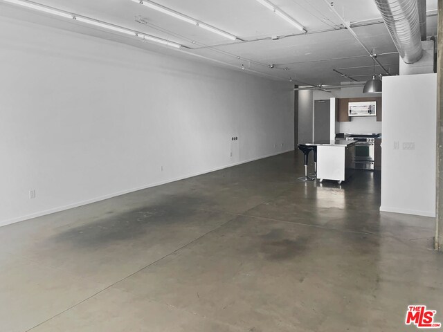 Building Photo - 510 S Hewitt St