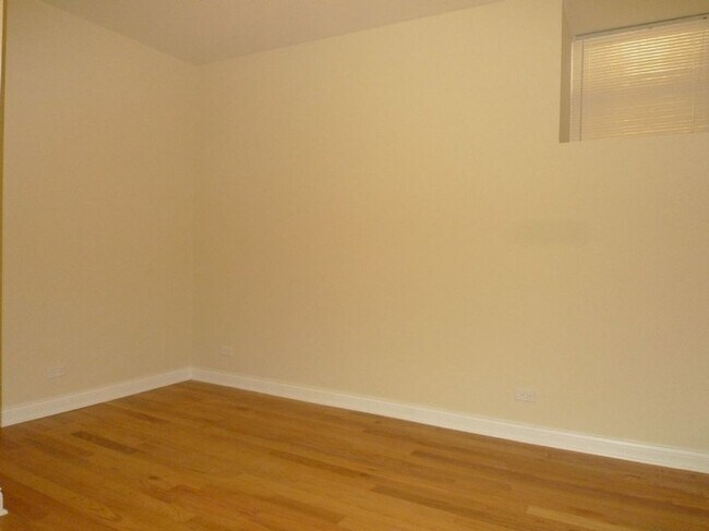 Foto del edificio - 4022 N Sheridan Rd