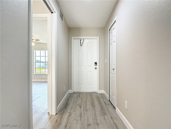 Building Photo - 4906 Majorca Palms Dr