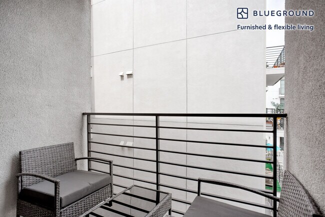 Building Photo - 5500 Klump Ave