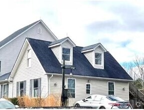 Building Photo - 43737 Sandy Bottom Rd
