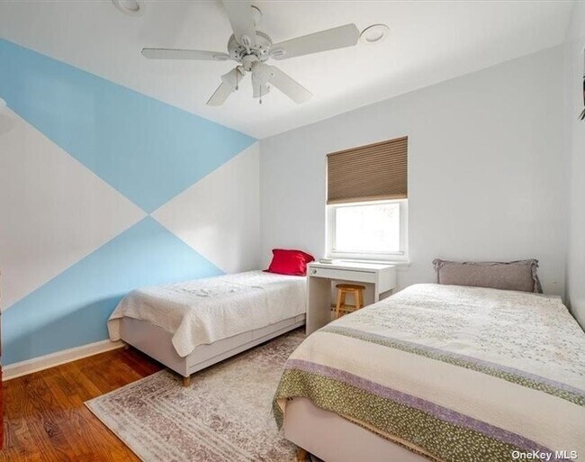 Foto del edificio - 1628 Paulding Ave