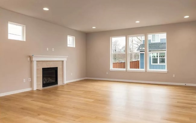 Building Photo - 122 N Trl Rd