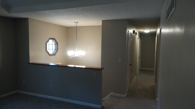 Foto del edificio - NEW Lower rate!  3 bed, 2 bath North of th...