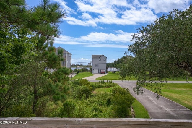 Building Photo - 222 Waterway Dr