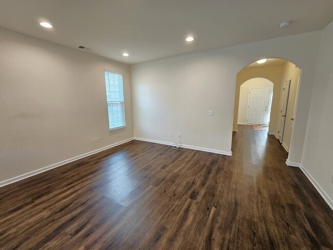Building Photo - 309 Christiane Way
