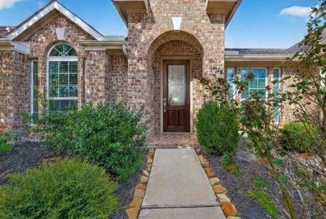 Photo - 17506 Waeback Dr House