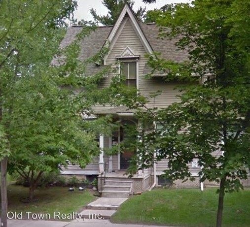 Primary Photo - 321 E Cross St