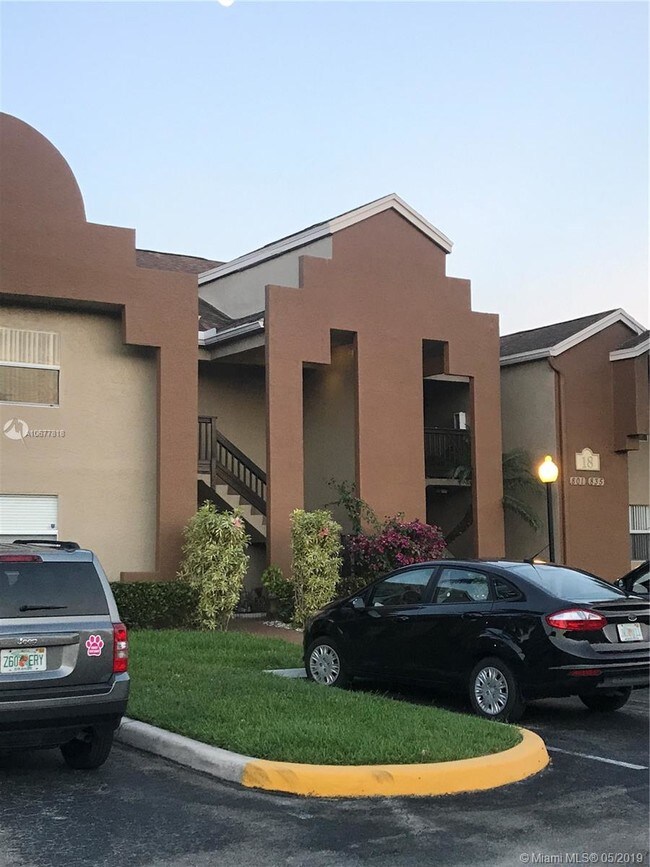 Foto del edificio - 825 SW 113th Way