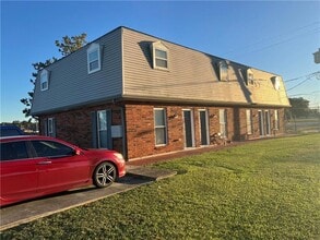 Building Photo - 316 Plantation Dr