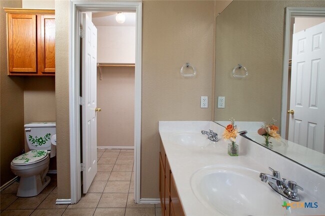 Foto del edificio - 5515 Lions Gate Ln