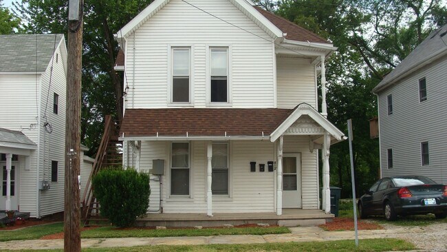 Foto del edificio - 812 W Main St
