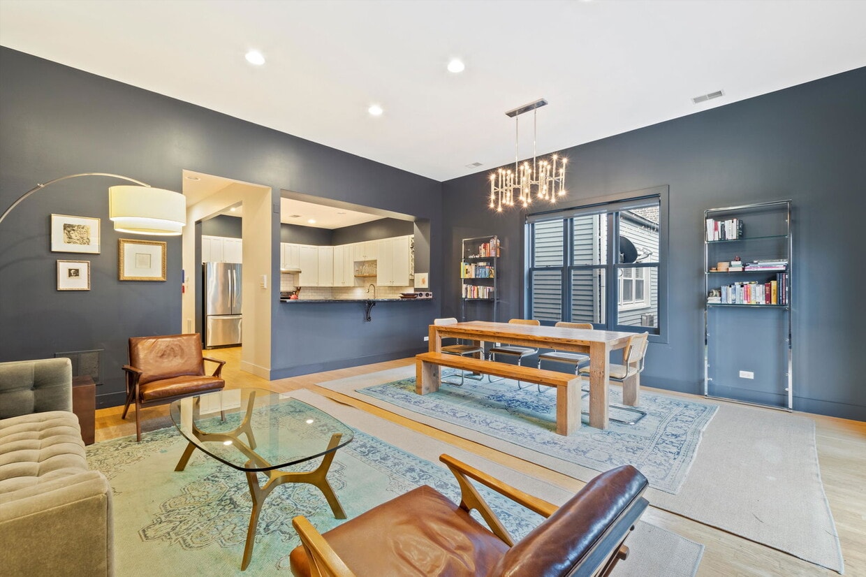 Photo - 4532 North Damen Avenue Apt #2, Chicago, IL 60625 - 3 BR 2 BA Condo