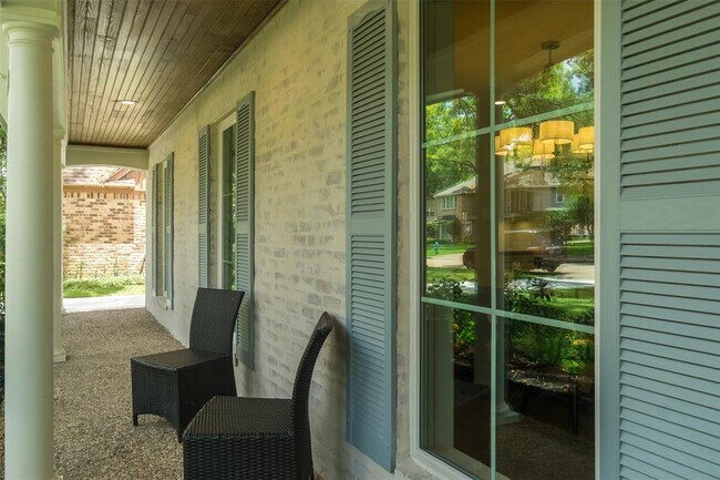 Foto del edificio - 814 Thornvine Ln