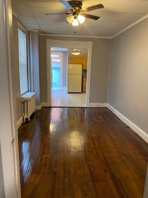 Sala de estar - 901 Bayard St