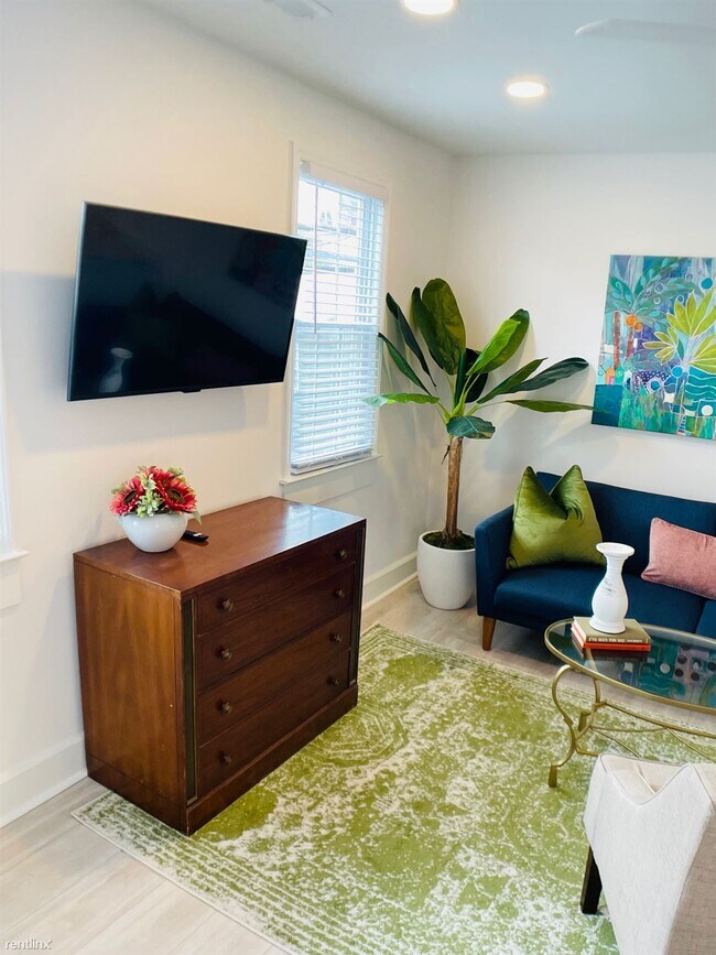 Foto del edificio - 2 br, 2 bath Duplex - 20 Rose Lane B UPSTAIRS