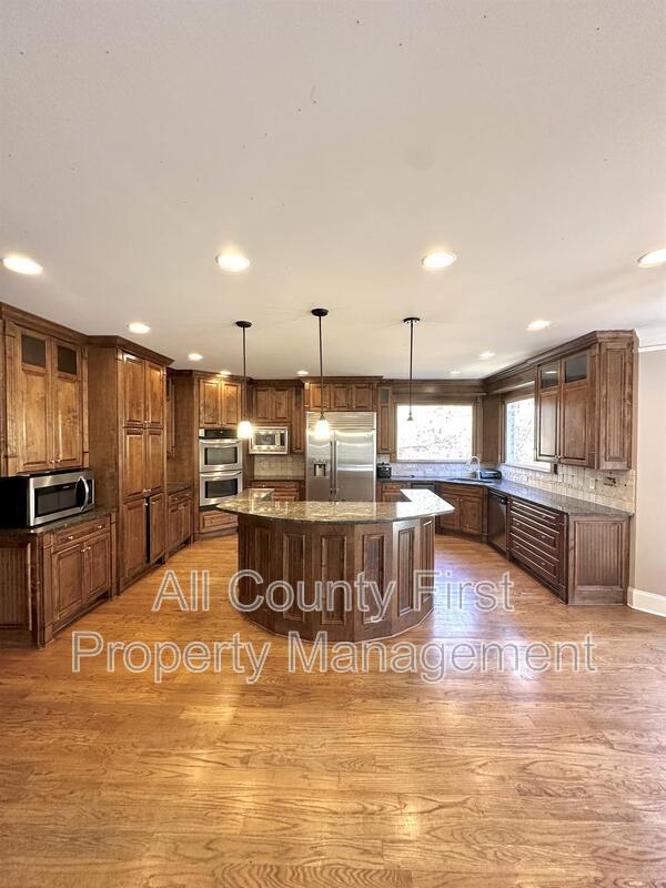 Building Photo - 4002 Moheb St SW