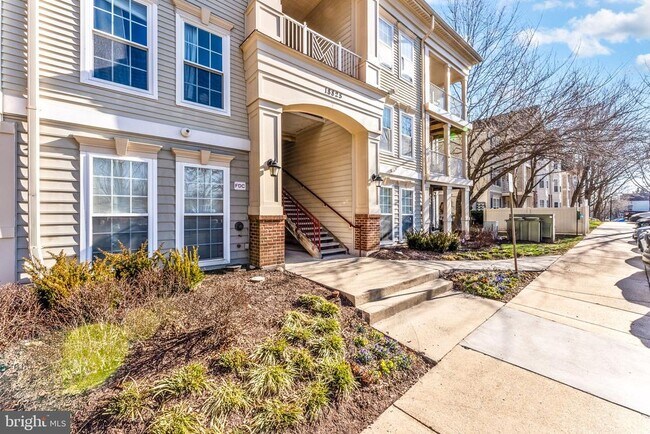 Building Photo - 18825 Sparkling Water Dr