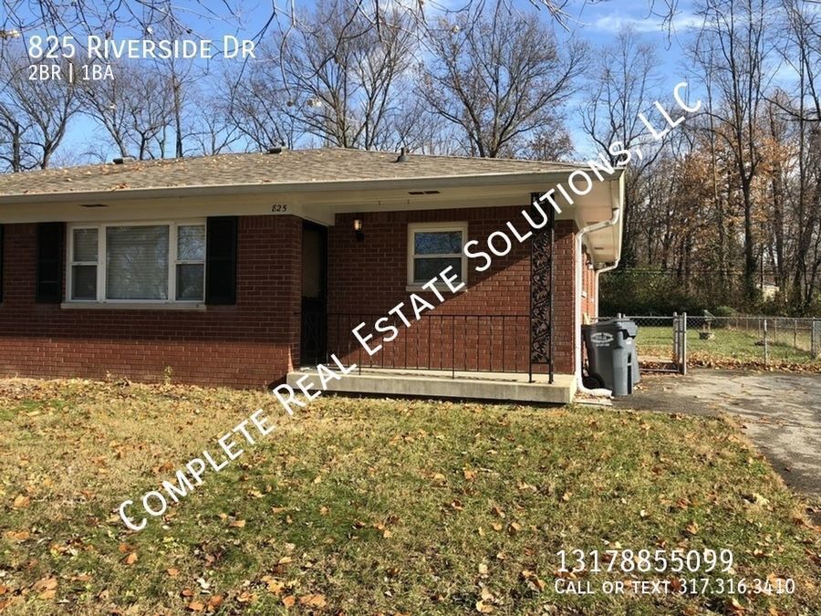 Now Showing this 2 bedroom, 1 bath duplex... - Now Showing this  2 bedroom, 1 bath duplex...