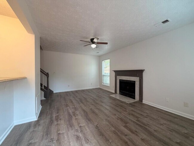 Building Photo - 1026 Wuthering Way