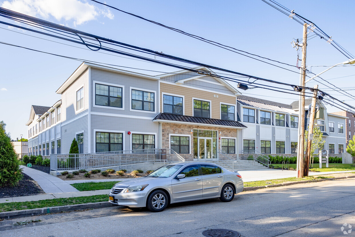 The Smith at Freeport - Apartments in Freeport, NY | Apartments.com