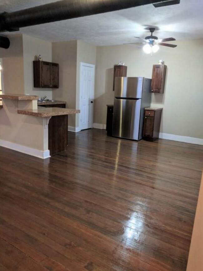 Foto del edificio - 105 N 52nd St