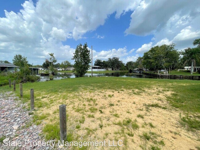 Foto del edificio - 3 br, 2 bath House - 3398 Maple Lane
