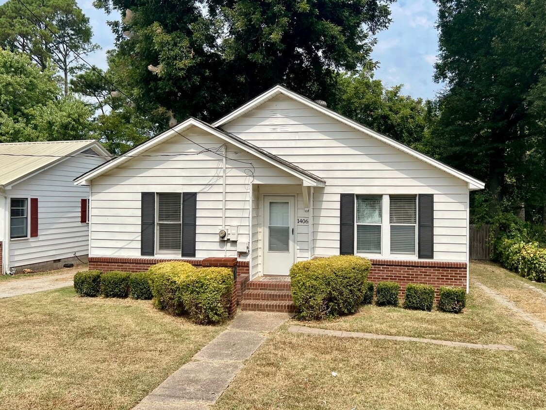 Primary Photo - 1406 Washington