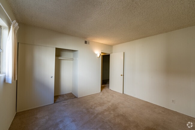 1BR, 1BA - 500SF - Bedroom - Villa Nido