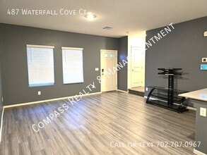 Building Photo - 487 Waterfall Cv Ct