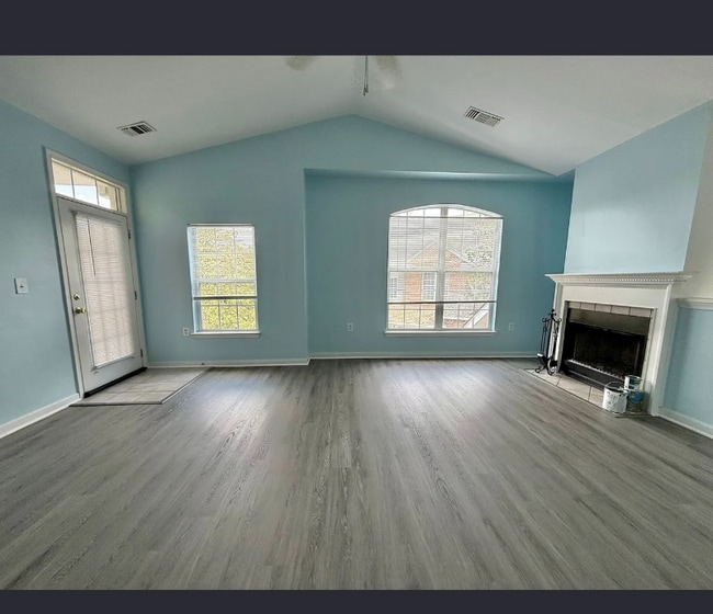 Foto del edificio - 925 Dorchester Pl