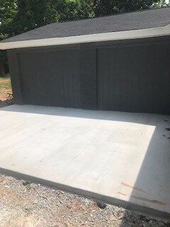 Building Photo - 2712 Mastin Lake Rd NE