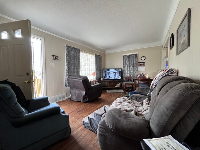 Foto del edificio - 3007 Mahaska Ave