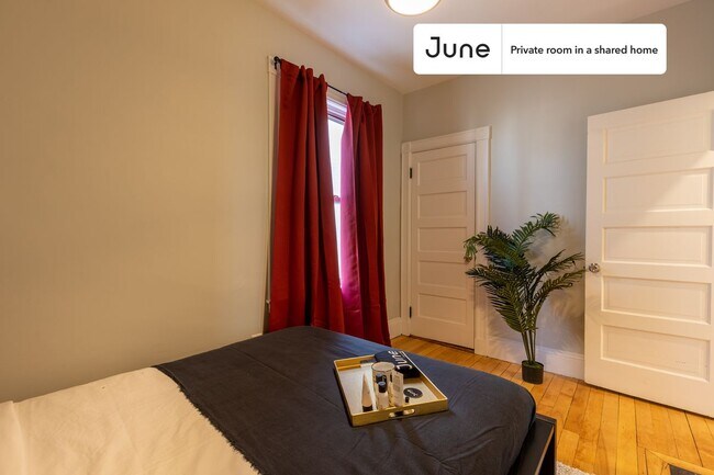 Foto del edificio - Room in Shared 4 bed/2 bath home in Savin Hill