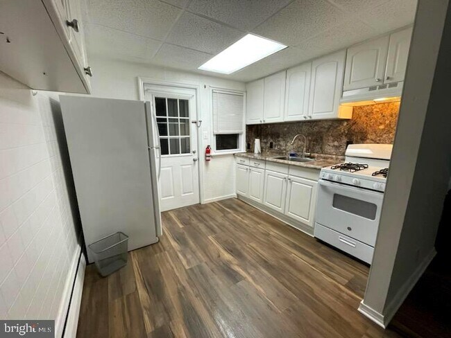 Building Photo - 506 Rancocas Ave