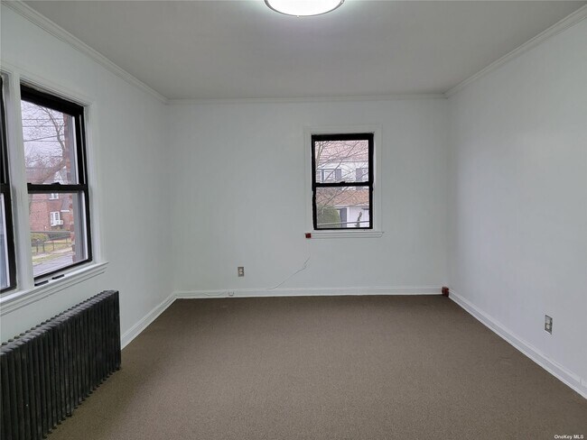 Building Photo - 116-1 Newburg St