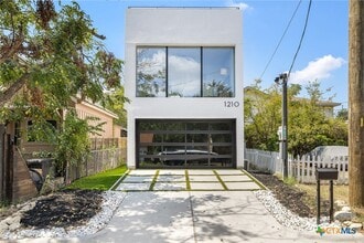 Building Photo - 1210 Angelina St