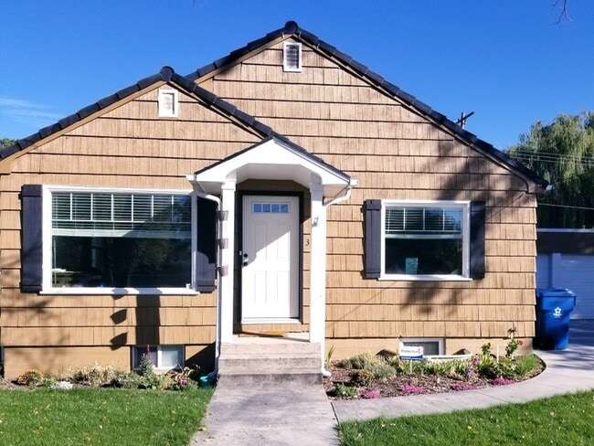 Building Photo - 355 E 500 S
