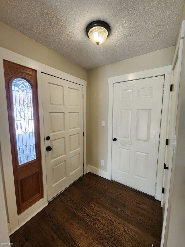 Building Photo - 4 br, 2 bath House - 1414 N Murray Ct