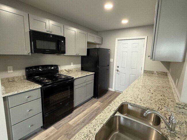 Foto del edificio - 1136 S Main St