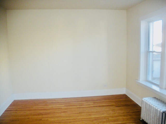 Building Photo - 4202 N Kimball Ave