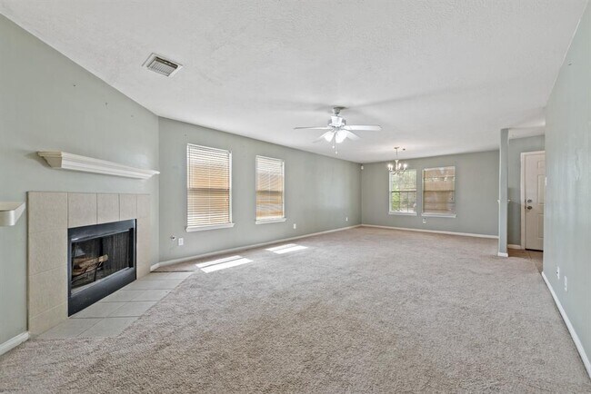 Foto del edificio - 17250 Cricketbriar Ct